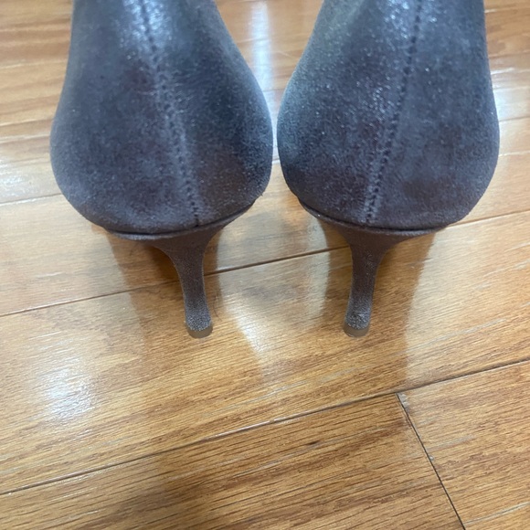 Badgley Mischka grey suede d’orsay pumps - Picture 4 of 8